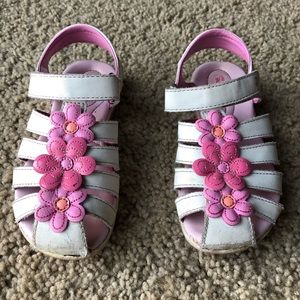 Surprise by Stride Rite